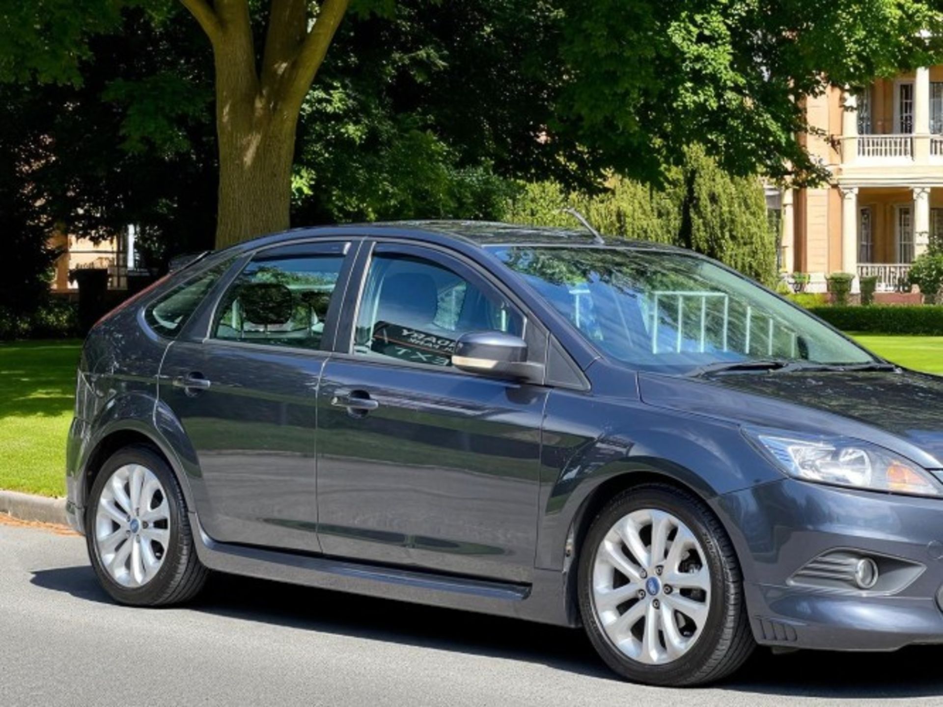 **(ONLY 98K MILEAGE)** 2009 FORD FOCUS 1.8 ZETEC S 5DR HATCHBACK >-NO VAT ON HAMMER-< - Image 18 of 40