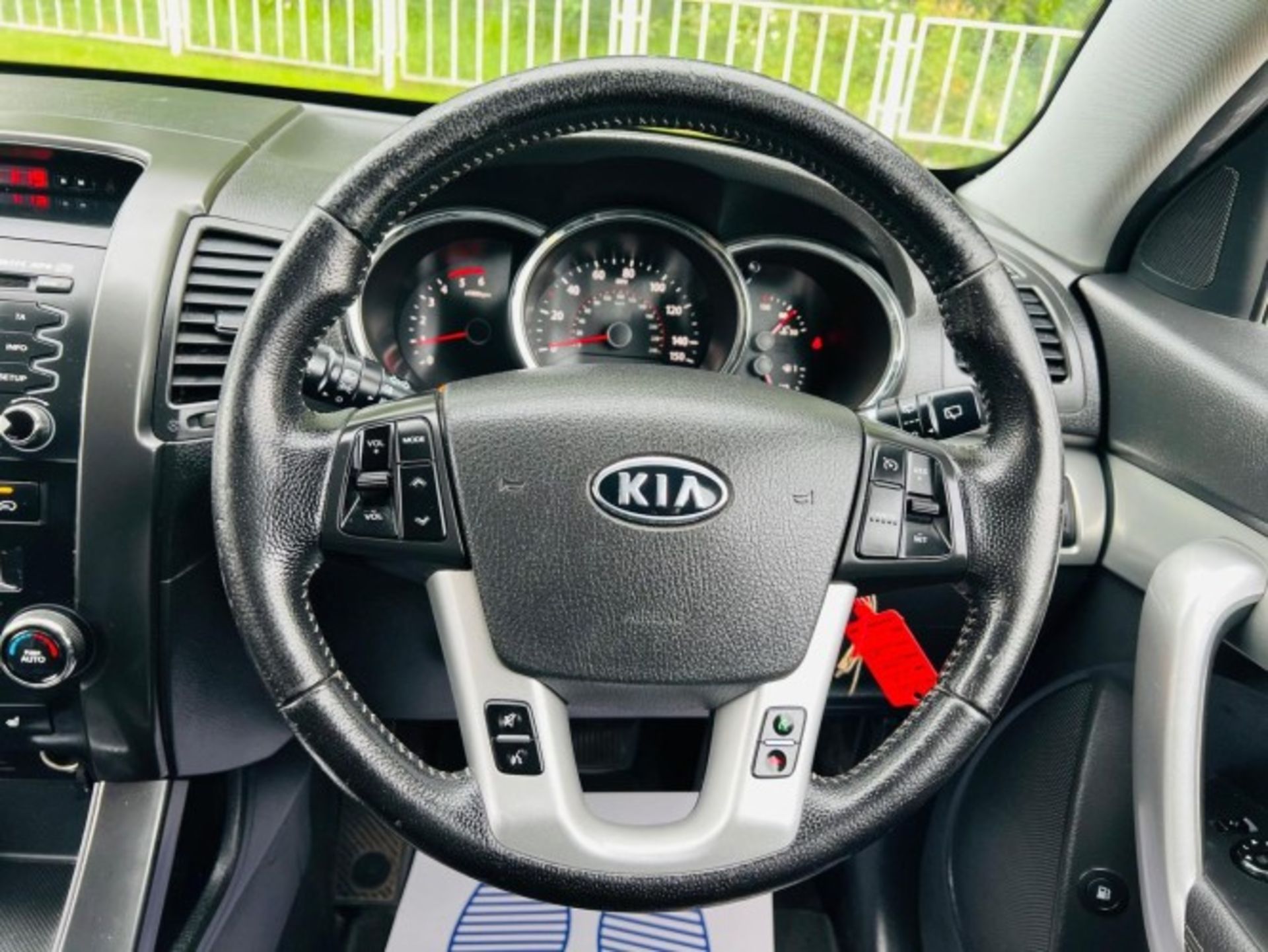 2012 KIA SORENTO 2.2 CRDI KX-2 AUTO AWD – 7 SEATER SUV – AUTOMATIC >>--NO VAT ON HAMMER--<< - Image 25 of 43