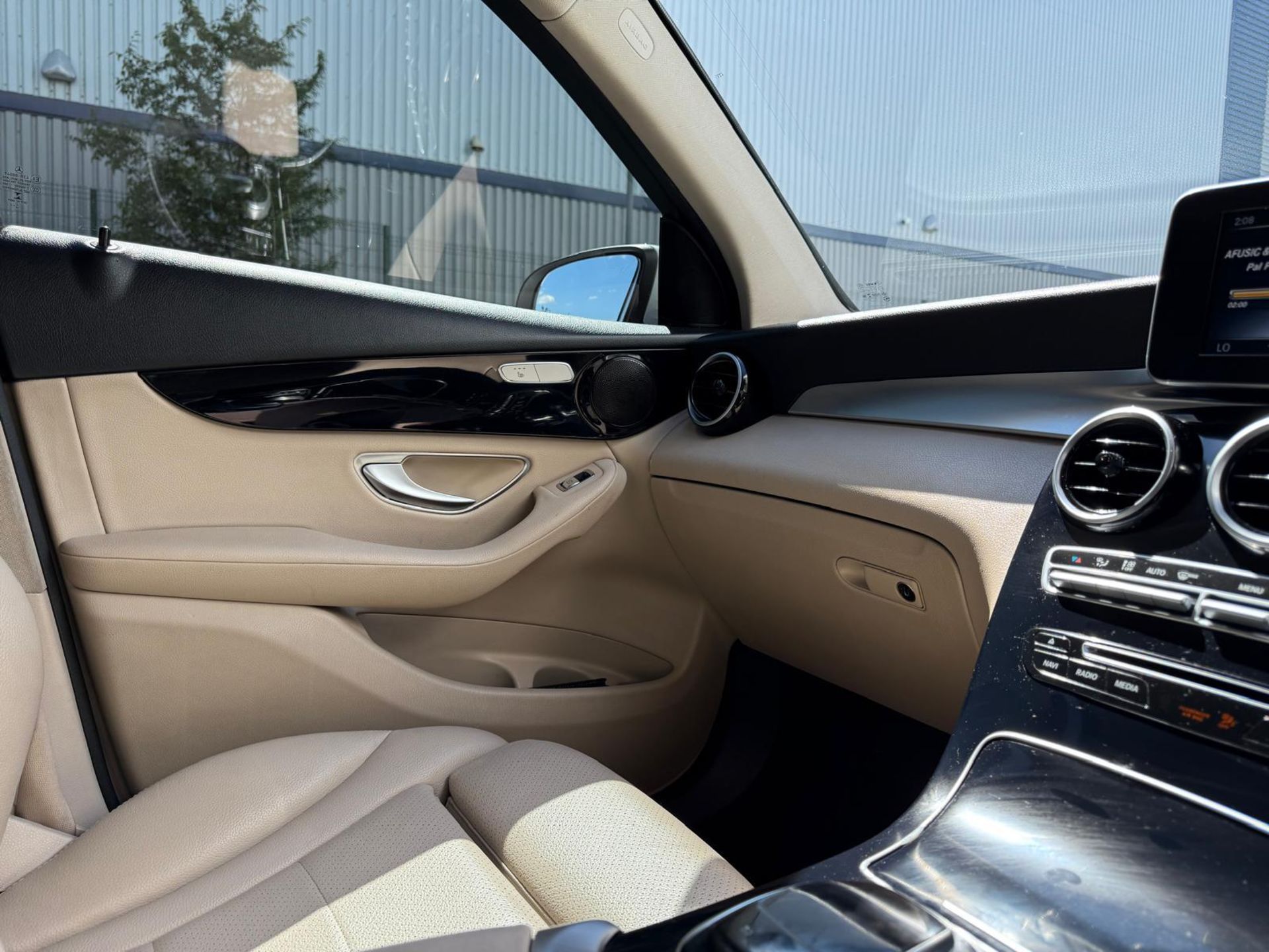 2016 MERCEDES-BENZ GLC 250D 4MATIC SE EXECUTIVE AUTO – EURO 6 – 138K MILES >>--NO VAT ON HAMMER--<< - Image 23 of 35