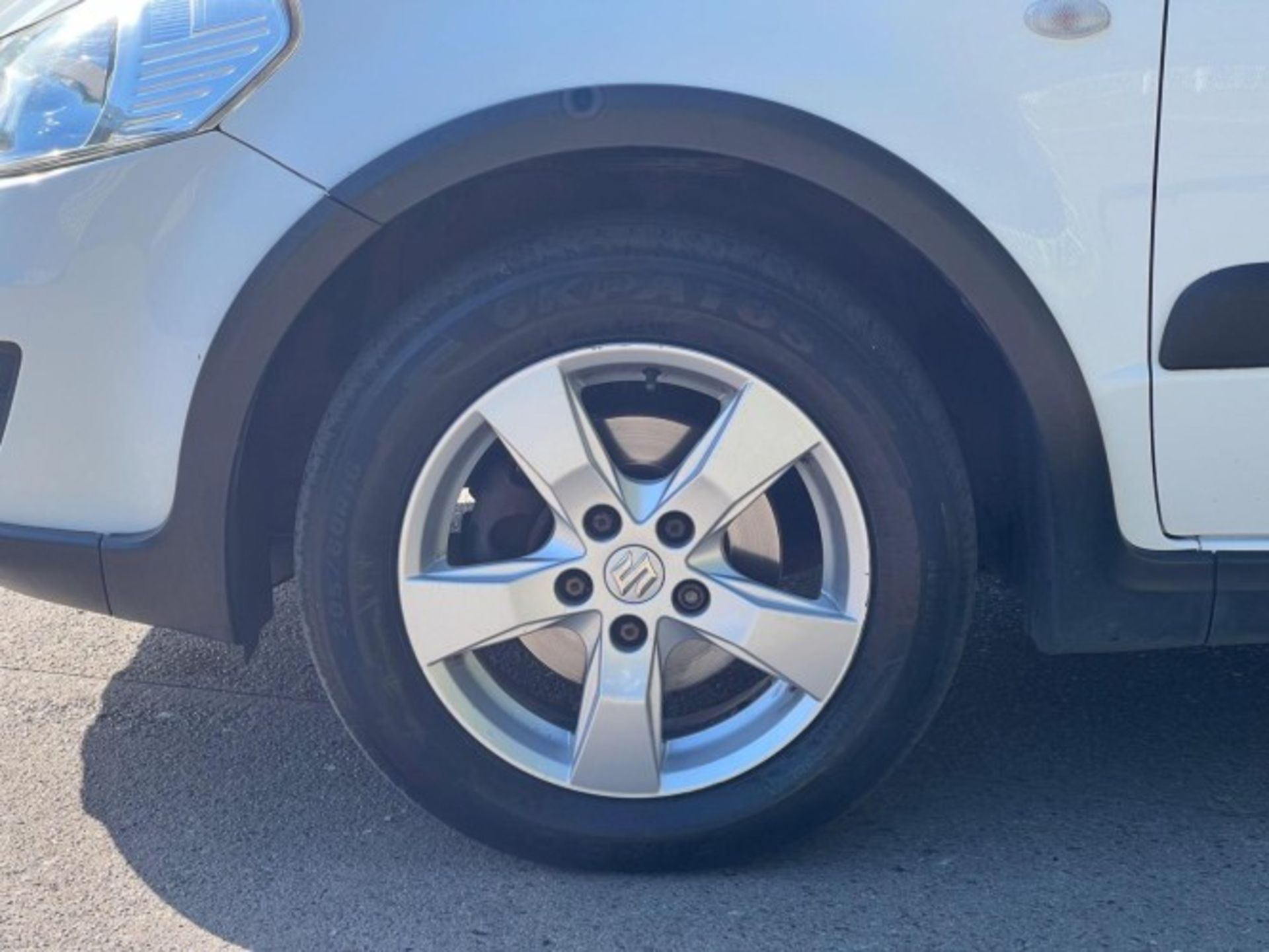 2011 SUZUKI SX4 1.6 SZ5 4GRIP 5DR – 114,414 MILES >>--NO VAT ON HAMMER--<< - Image 12 of 27
