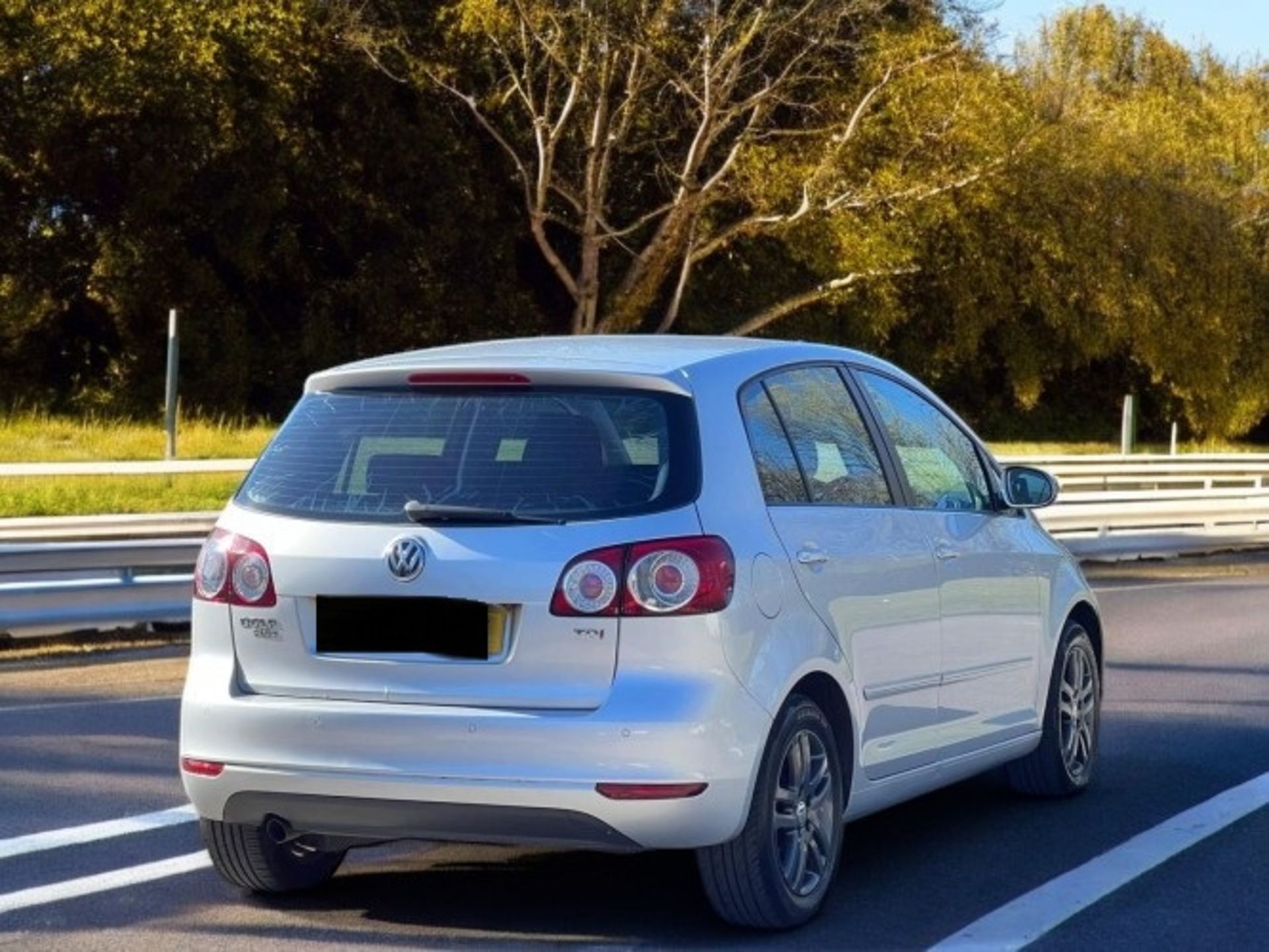 2011 VOLKSWAGEN GOLF PLUS 1.6 TDI SE EURO 5 – MANUAL >>--NO VAT ON HAMMER--<< - Image 6 of 32