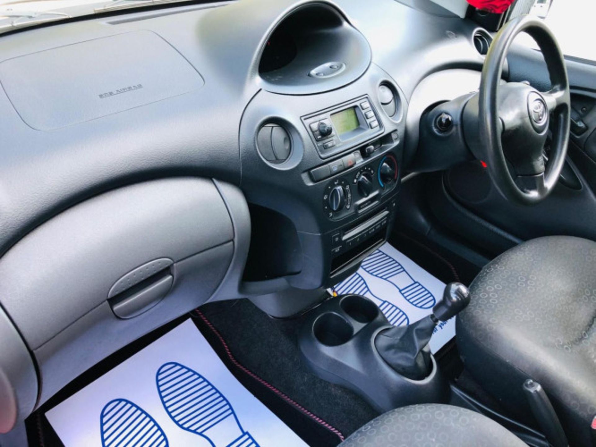 2003 TOYOTA YARIS 1.3 VVT-I T3 5DR >>--NO VAT ON HAMMER--<< - Image 13 of 23