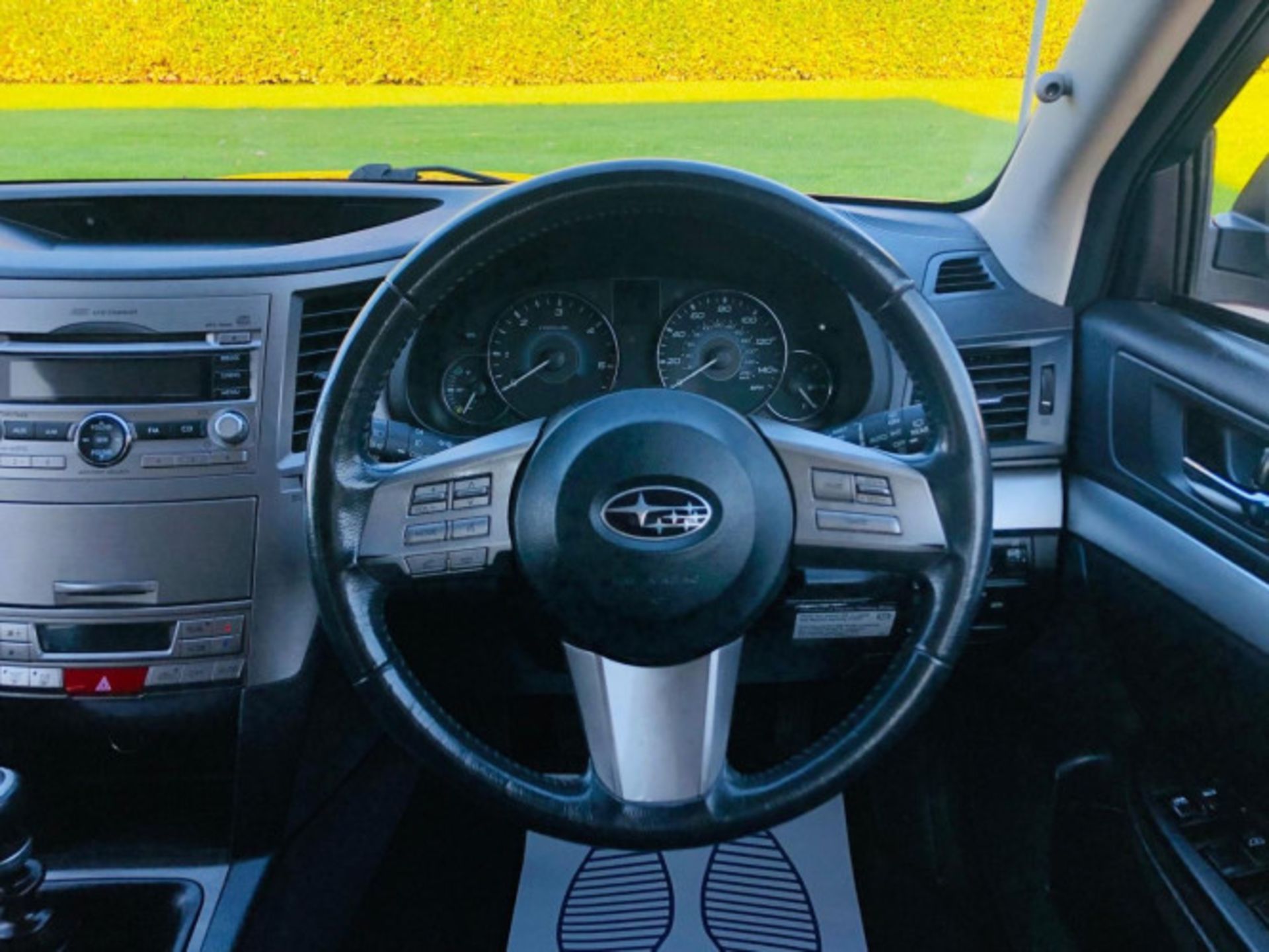 2010 SUBARU LEGACY 2.0D S SPORT TOURER 4WD >>--NO VAT ON HAMMER--<< - Image 17 of 29