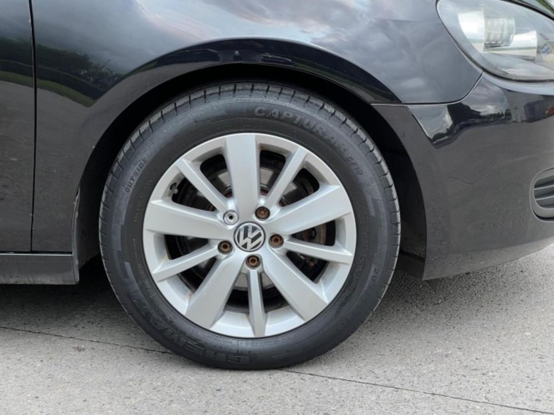 2010 VOLKSWAGEN GOLF PLUS 1.6 TDI SE 5DR HATCHBACK – 128K MILES >>--NO VAT ON HAMMER--<< - Image 14 of 35