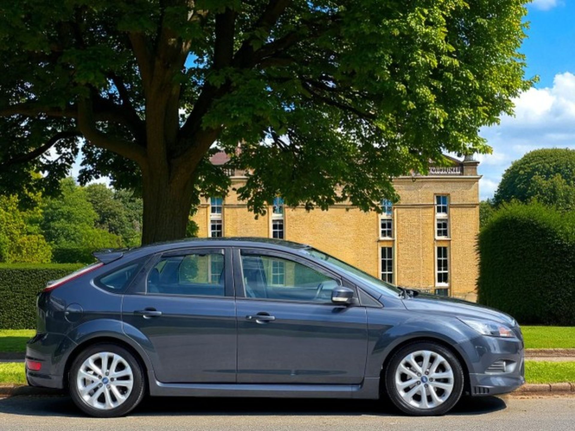 **(ONLY 98K MILEAGE)** 2009 FORD FOCUS 1.8 ZETEC S 5DR HATCHBACK >-NO VAT ON HAMMER-< - Image 9 of 40