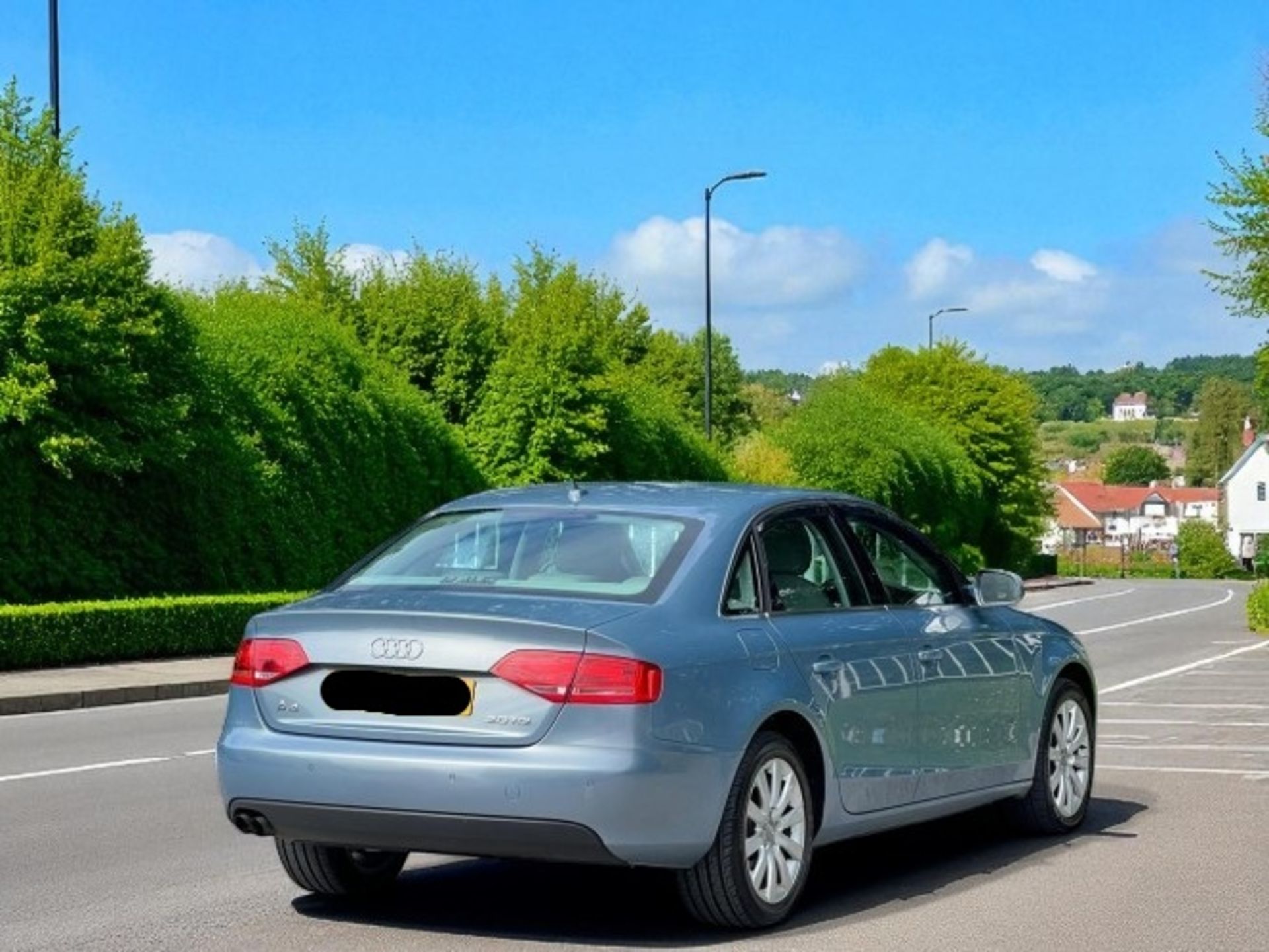 2009 AUDI A4 2.0 TDI EXECUTIVE SE – MULTITRONIC >>--NO VAT ON HAMMER--<< - Image 3 of 39