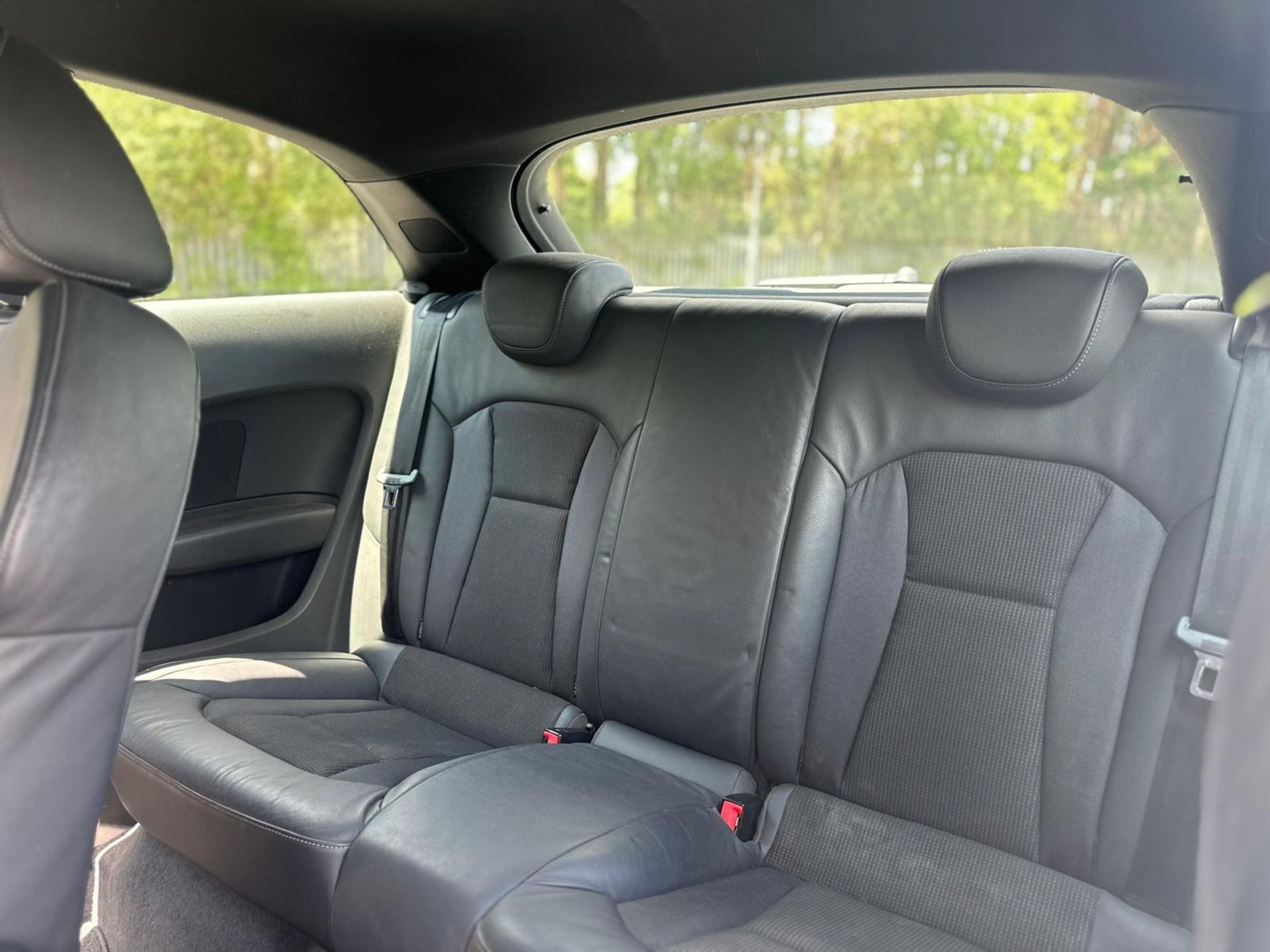 2010 AUDI A1 S LINE TDI – 1.6 DIESEL – MANUAL – 120K MILES >>--NO VAT ON HAMMER--<< - Image 10 of 19