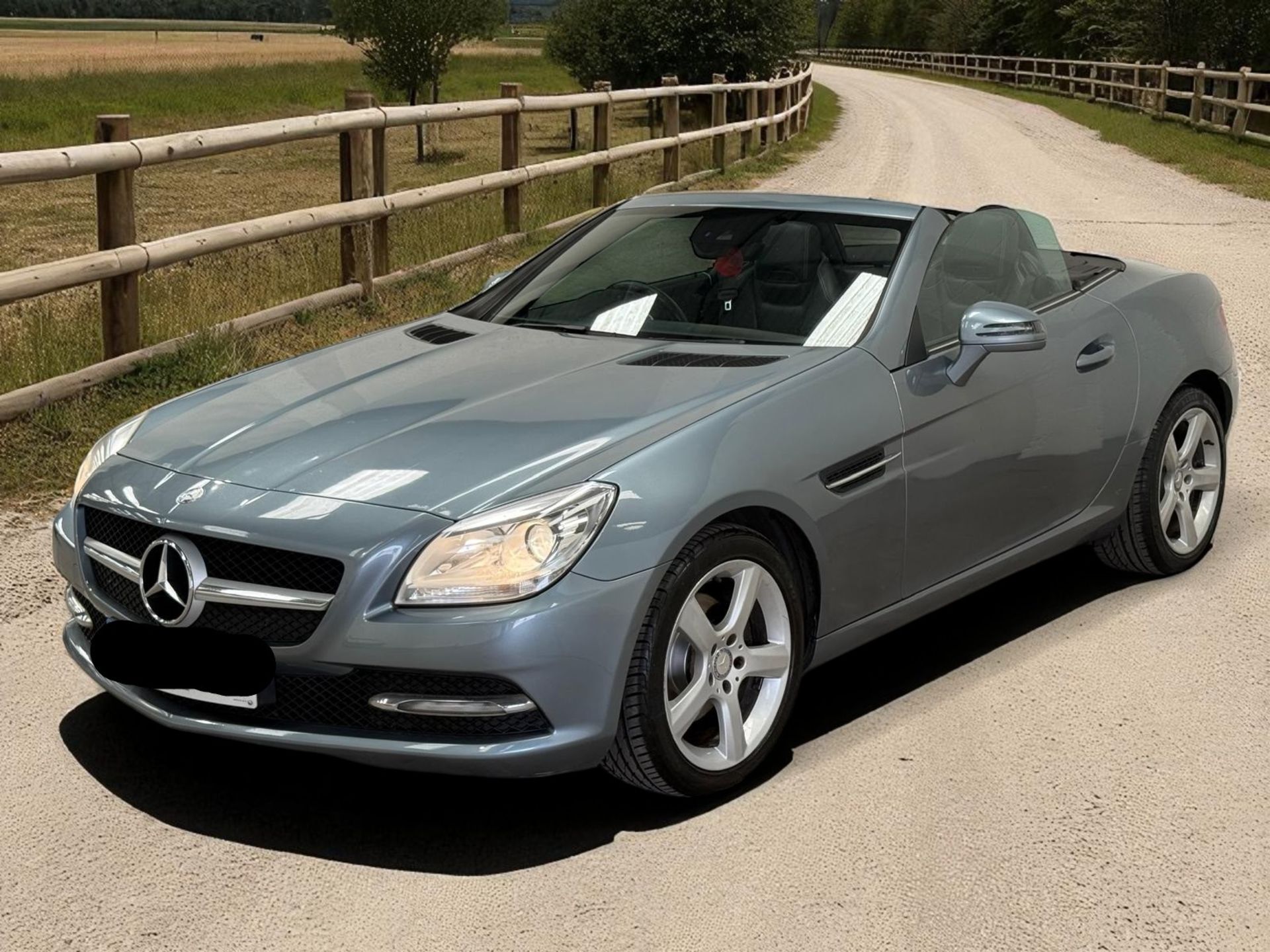 2012 MERCEDES-BENZ SLK200 BLUEEFFICIENCY AUTO – 1.8 PETROL– 147K MILES >>--NO VAT ON HAMMER--<< - Image 10 of 38