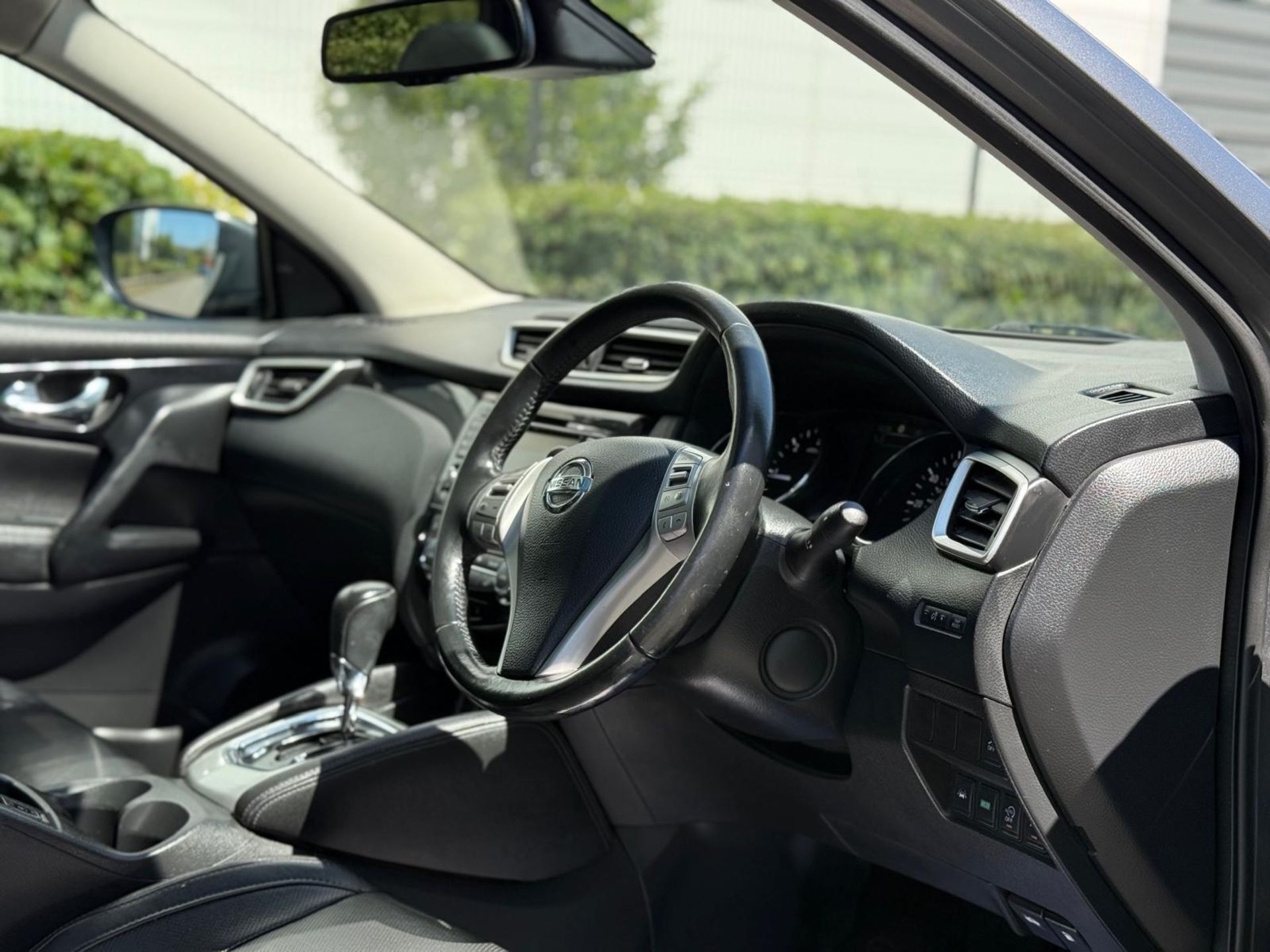 2015 NISSAN QASHQAI TEKNA DCI CVT – 101K MILES – TOP SPEC >>--NO VAT ON HAMMER--<< - Image 35 of 41