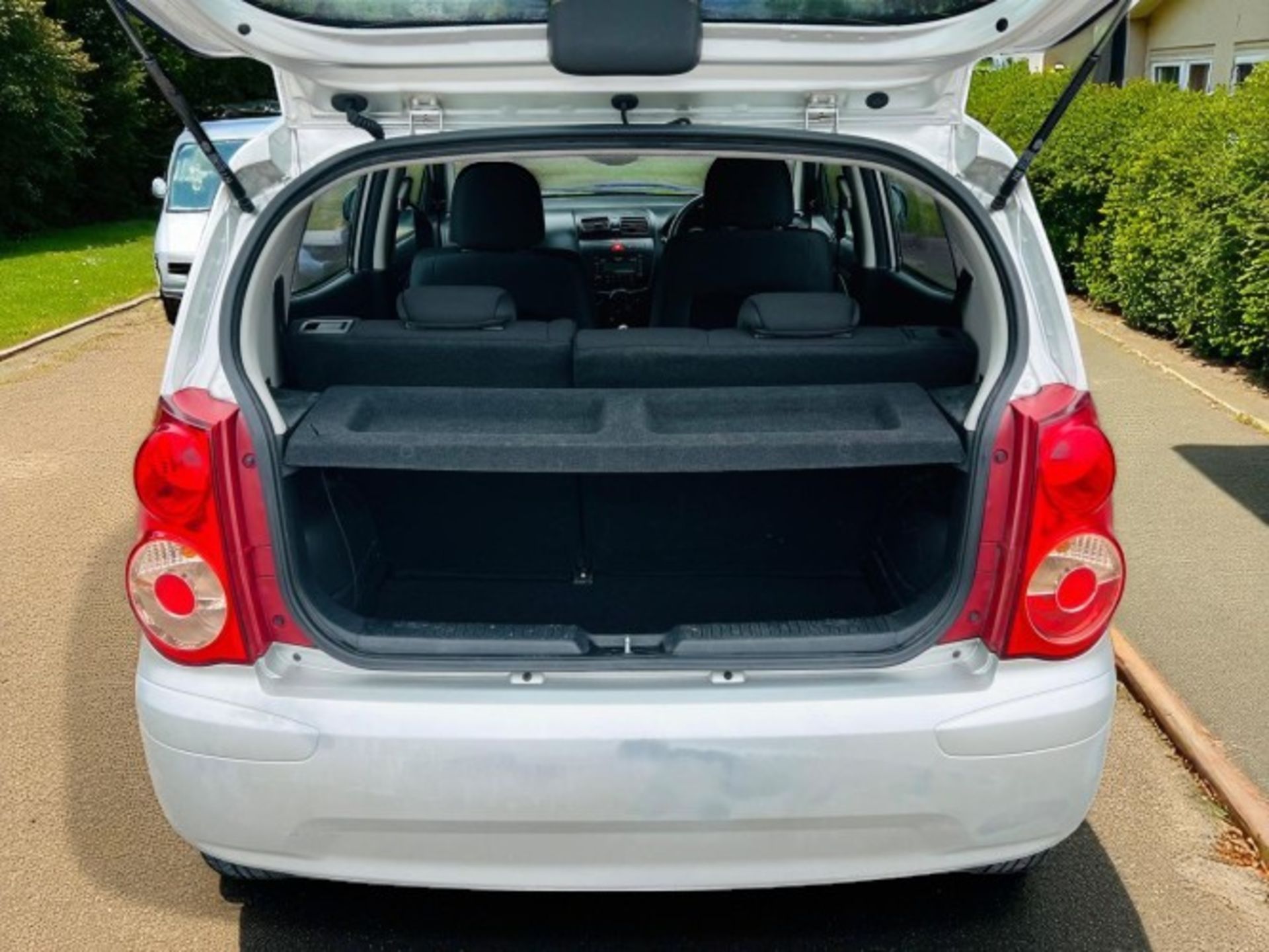 *(ONLY 51K MILEAGE)** 2010 KIA PICANTO 1.0 SPICE 5DR HATCHBACK – MANUAL PETROL>-NO VAT ON HAMMER-< - Image 13 of 37