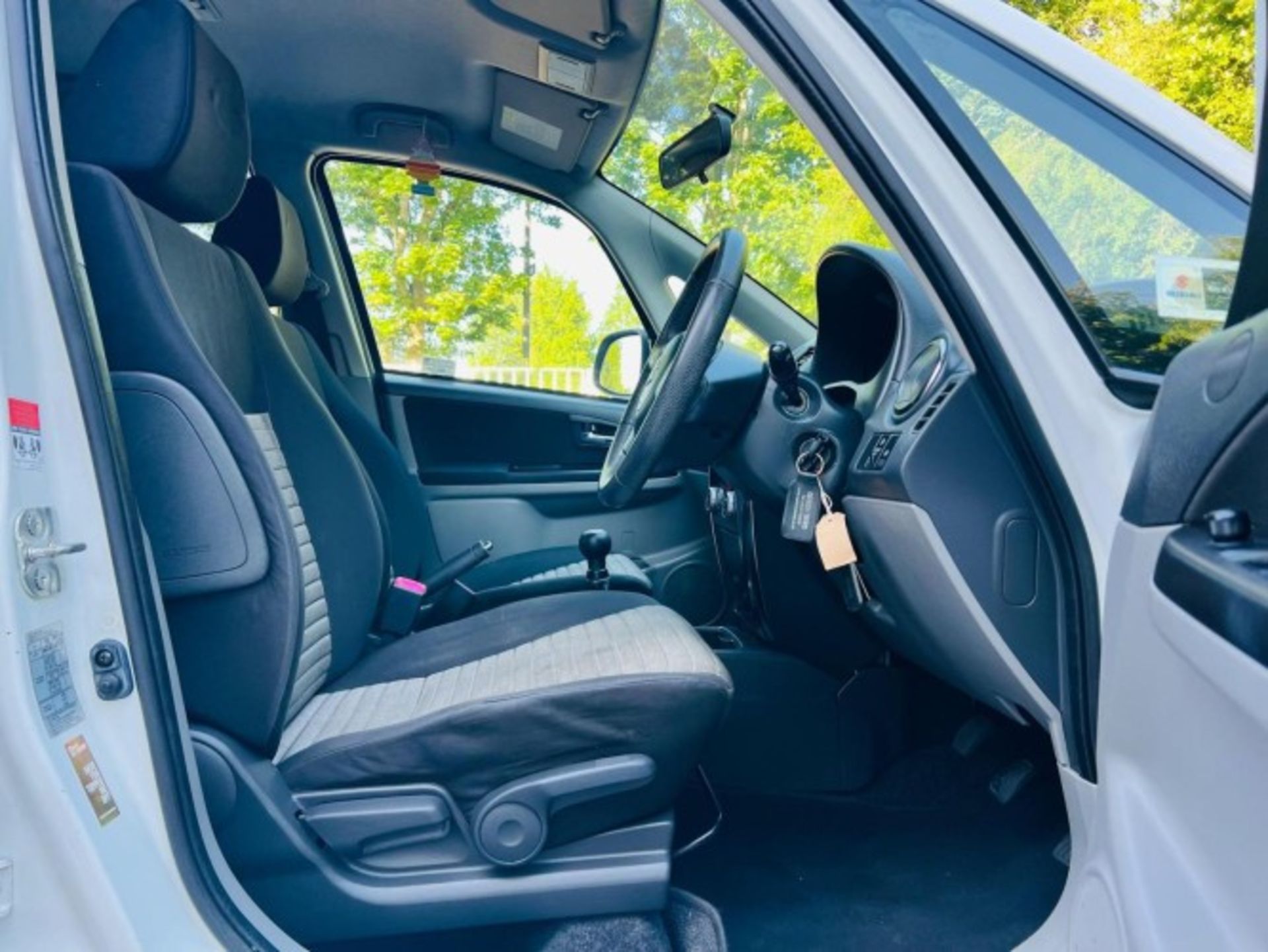 2011 SUZUKI SX4 1.6 SZ5 4GRIP 5DR – 114,414 MILES >>--NO VAT ON HAMMER--<< - Image 21 of 27