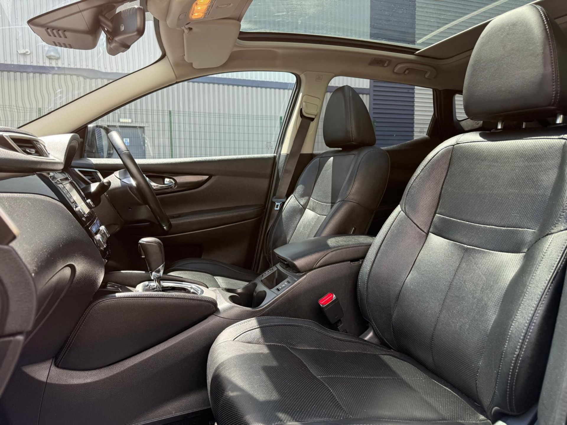 2015 NISSAN QASHQAI TEKNA DCI CVT – 101K MILES – TOP SPEC >>--NO VAT ON HAMMER--<< - Image 31 of 41