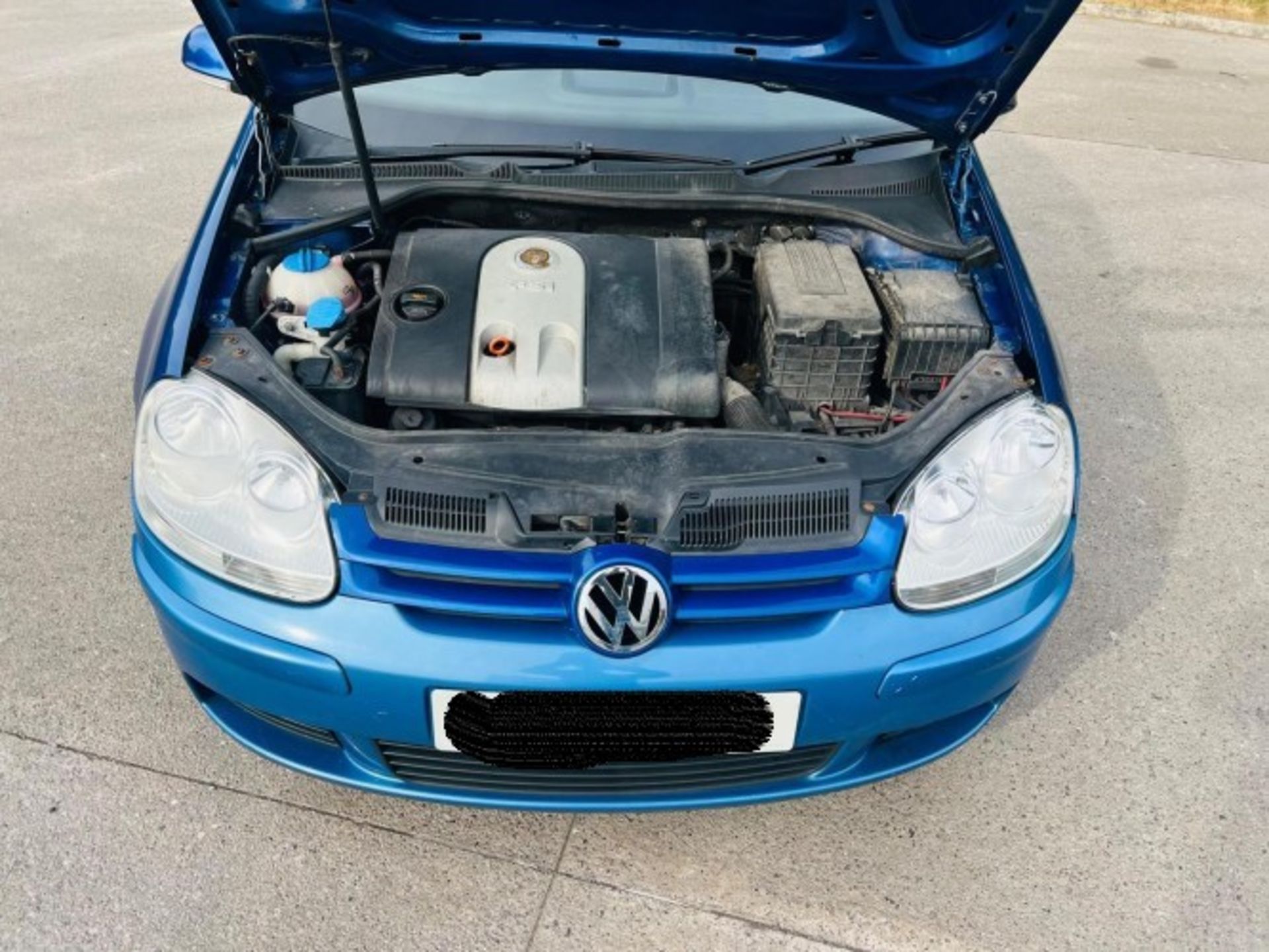 2004 VOLKSWAGEN GOLF 1.6 FSI SE 5DR – ULEZ COMPLIANT – PETROL >>--NO VAT ON HAMMER--<< - Image 26 of 27
