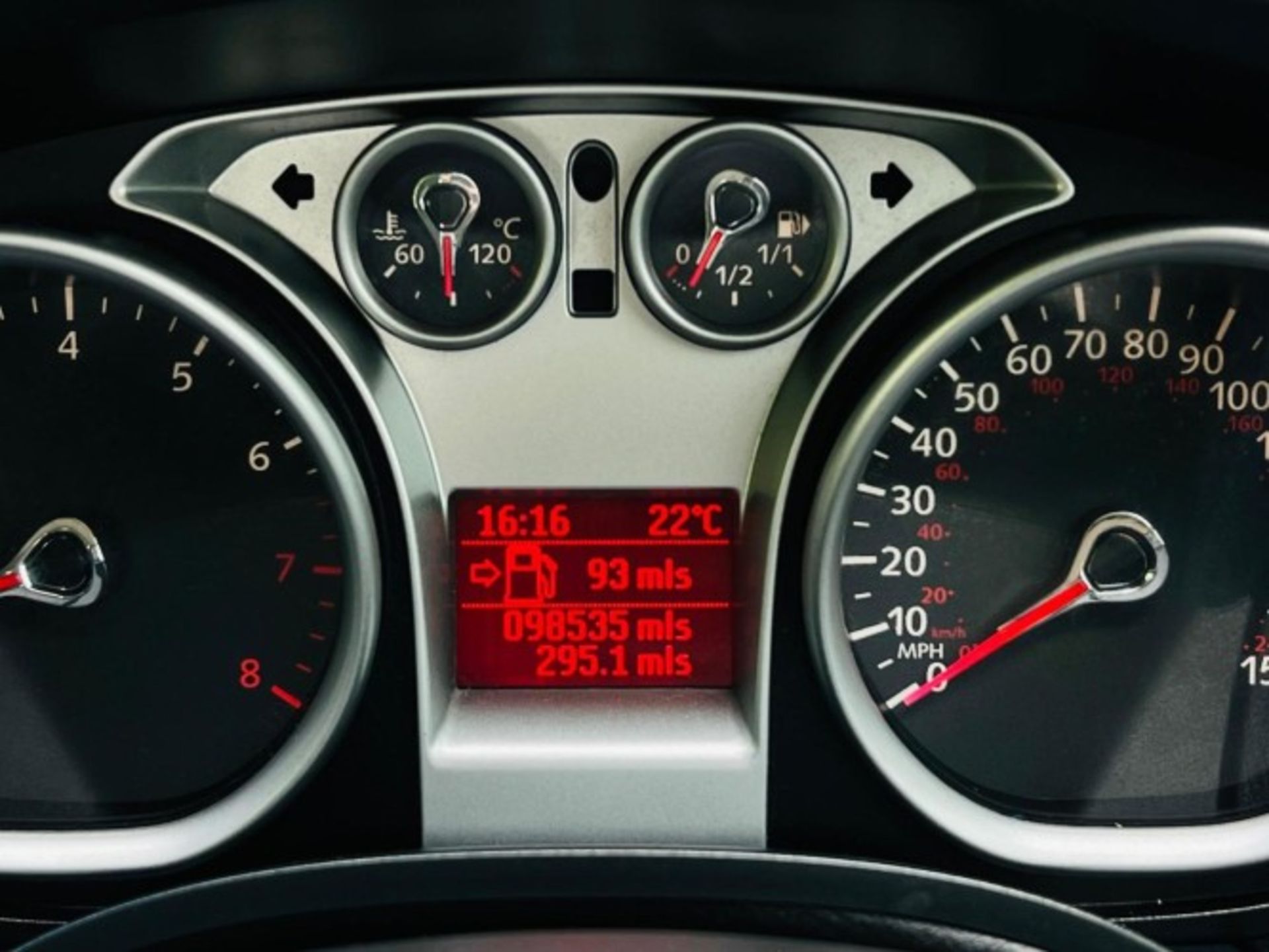 **(ONLY 98K MILEAGE)** 2009 FORD FOCUS 1.8 ZETEC S 5DR HATCHBACK >-NO VAT ON HAMMER-< - Image 27 of 40