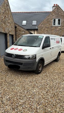 **(ONLY 81K MILEAGE)** 2012 VOLKSWAGEN TRANSPORTER T26 84TDI SWB | 2.0 DIESEL | MANUAL | 3 SEATS