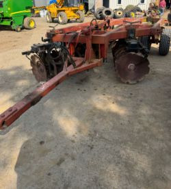 DISC CULTIVATOR – HEAVY-DUTY TILLAGE IMPLEMENT