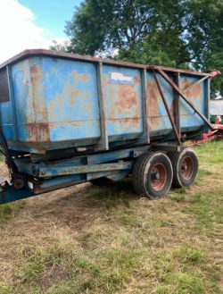 HIGH LIFT GRAIN TRAILER