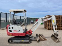 2021 TAKEUCHI TB216 1.8T MINI EXCAVATOR – 1839 HOURS – 3 BUCKETS – QUICK HITCH