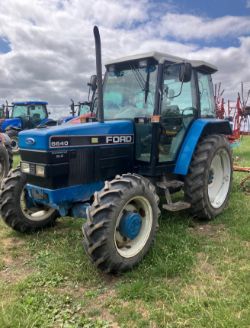 FORD 6640 SLE TRACTOR – 4WD – POWERSHIFT TRANSMISSION