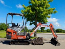 2016 KUBOTA KX015-4 MINI EXCAVATOR – 1.5 TON WITH 4 BUCKETS