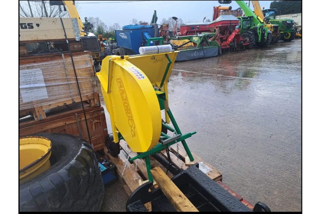 NEW MAJOR SAW BENCH - Image 3 of 4
