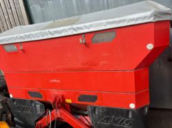 KUHN AXIS 40.1 FERTILISER SPREADER