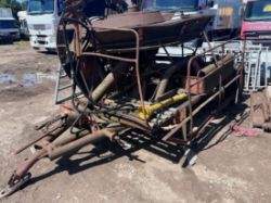 MASSEY FERGUSON ANTIQUE POTATO HARVESTER – PTO DRIVEN