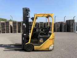 2017 TCM AS2N1L1Q ELECTRIC 3-WHEEL FORKLIFT – 1,500KG CAPACITY**(INCLUDES CHARGER)**