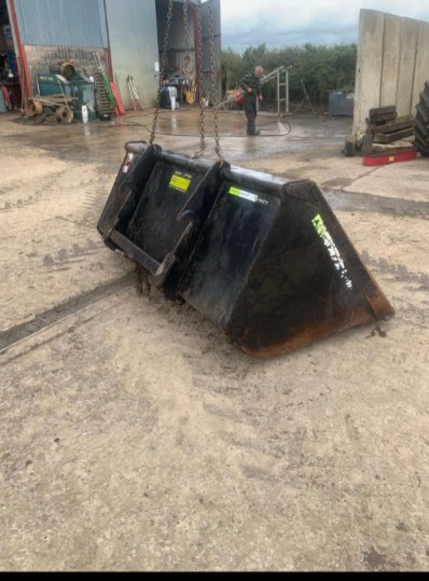 X-FORM BUCKET - Image 3 of 6