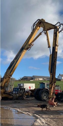 3-PIECE HIGH REACH DEMOLITION BOOM – SUIT LIEBHERR 954 – Q/R – PIPED FOR GRAB OR SHEAR