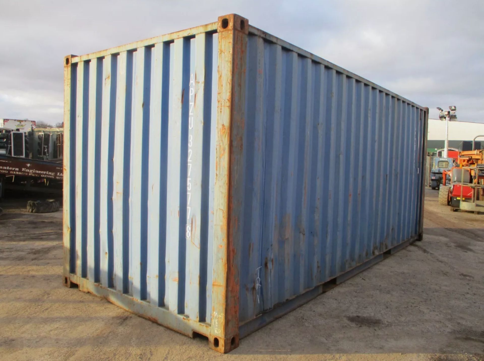 20FT X 8FT SECURE SHIPPING CONTAINER – IDEAL FOR CANTEEN OR OFFICE USE - Image 2 of 9