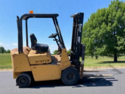 HYSTER DIESEL FORKLIFT TRUCK – ISUZU ENGINE – STACKER