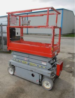 2010 SKYJACK SJ3219 SCISSOR LIFT – ACCESS PLATFORM / CHERRY PICKER