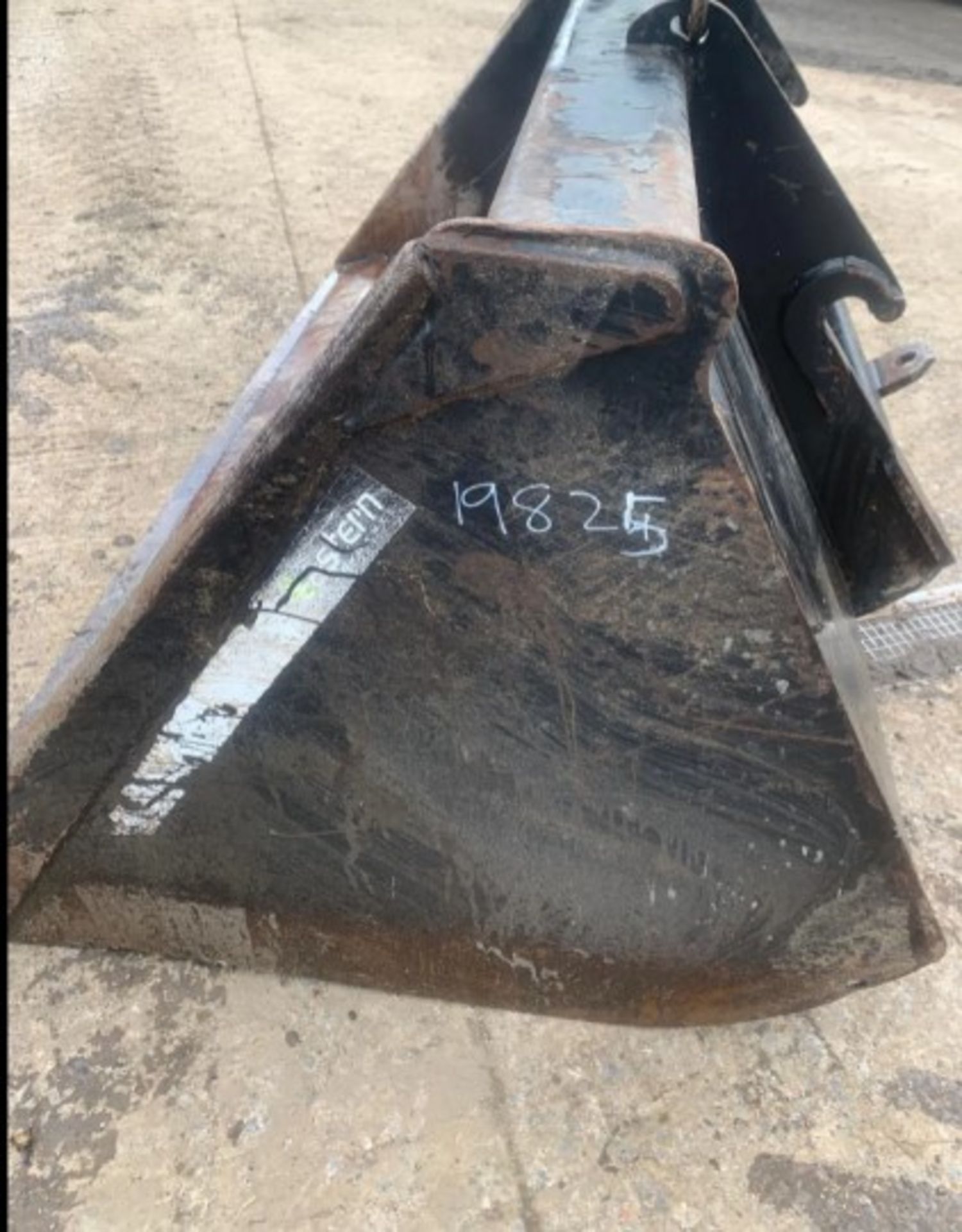 X-FORM BUCKET - Image 5 of 6