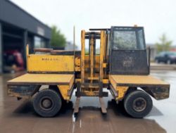 BOSS 546 SIDE LOADER FORKLIFT – 4 TON | FORD DIESEL| HEAVY-DUTY INDUSTRIAL LOADER