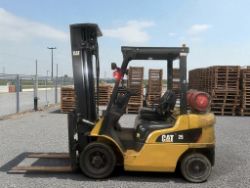 2019 CAT LIFT TRUCKS GP25NT LPG FORKLIFT – 2,500 KG CAPACITY – TRIPLEX MAST