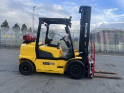 2016 HYUNDAI 35L-7A LPG FORKLIFT CAPACITY: 3,500 KG