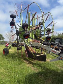 CLAAS 2900 TWIN ROTOR RAKE – TRAILED ROTARY RAKE
