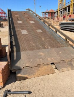 LANTERN 10 TON MOBILE CONTAINER LOADING RAMP – 12M – FORKLIFT DOCK