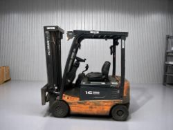 **(INCLUDES CHARGER)** 2012 DOOSAN B16X-5 4-WHEEL ELECTRIC FORKLIFT – 1,600 KG CAPACITY