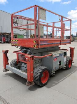 2011 SKYJACK SJ6832 SCISSOR LIFT – 11.7M WORKING HEIGHT