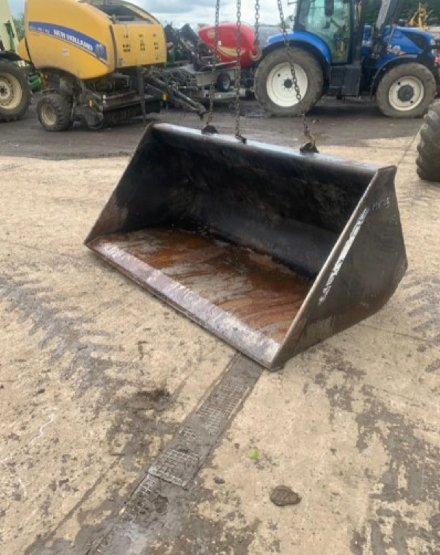 X-FORM BUCKET - Image 2 of 6