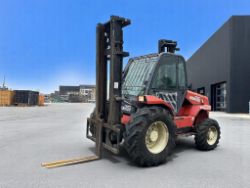 2004 MANITOU M26-4 ROUGH TERRAIN FORKLIFT – 2,600KG CAPACITY – 14,000 HOURS – DIESEL – 5,500MM LIFT