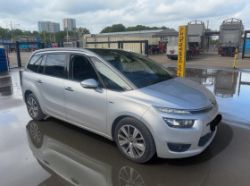 2015 CITROEN C4 PICASSO EXCLUSIVE+ 1.6 HDI 7-SEATER – PAN ROOF – HIGH SPEC