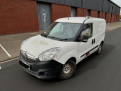 **(ONLY 117K MILEAGE)** 2017/67 VAUXHALL COMBO 1.3 CDTI PANEL VAN – EURO 6 – SPARES OR REPAIRS