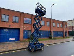 UPRIGHT MX19 SCISSOR LIFT ACCESS PLATFORM – ELECTRIC