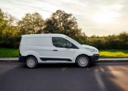 2019 (19 PLATE) FORD TRANSIT CONNECT 220 BASE TDCI 1500CC SWB DIESEL >>--NO VAT ON HAMMER--<<