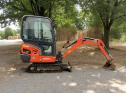 KUBOTA KX015-4 1.5T FULL CAB MINI EXCAVATOR – 2017 – 2372 HRS