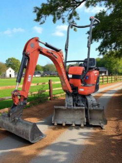 2020 KUBOTA K008-3 MICRO DIGGER – 4 BUCKETS + QUICK HITCH
