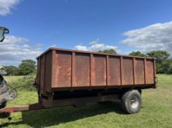 8 TON SINGLE AXLE GRAIN/MUCK TRAILER – TWIN RAMS